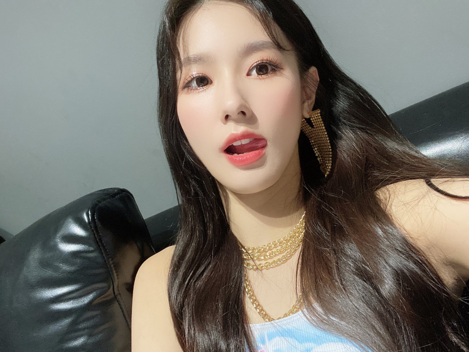 PqqZDsXi Kpop 1 18.png